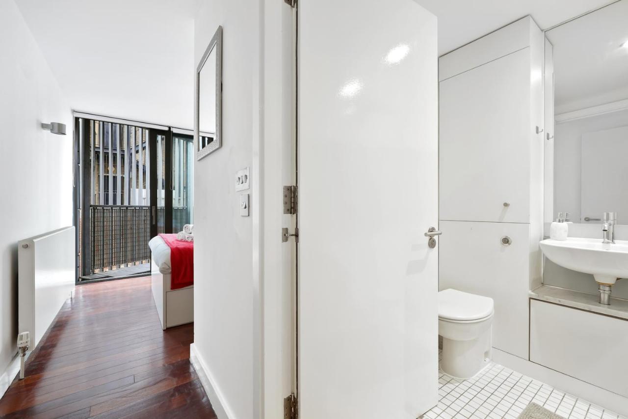 Appartamento 2 Bedroom Short Term & Flexible Renting Shoreditch With Free Wifi & Balcony