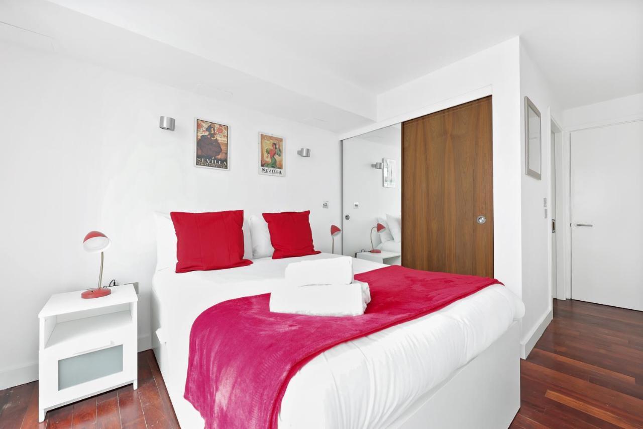 2 Bedroom Short Term & Flexible Renting Shoreditch With Free Wifi & Balcony *