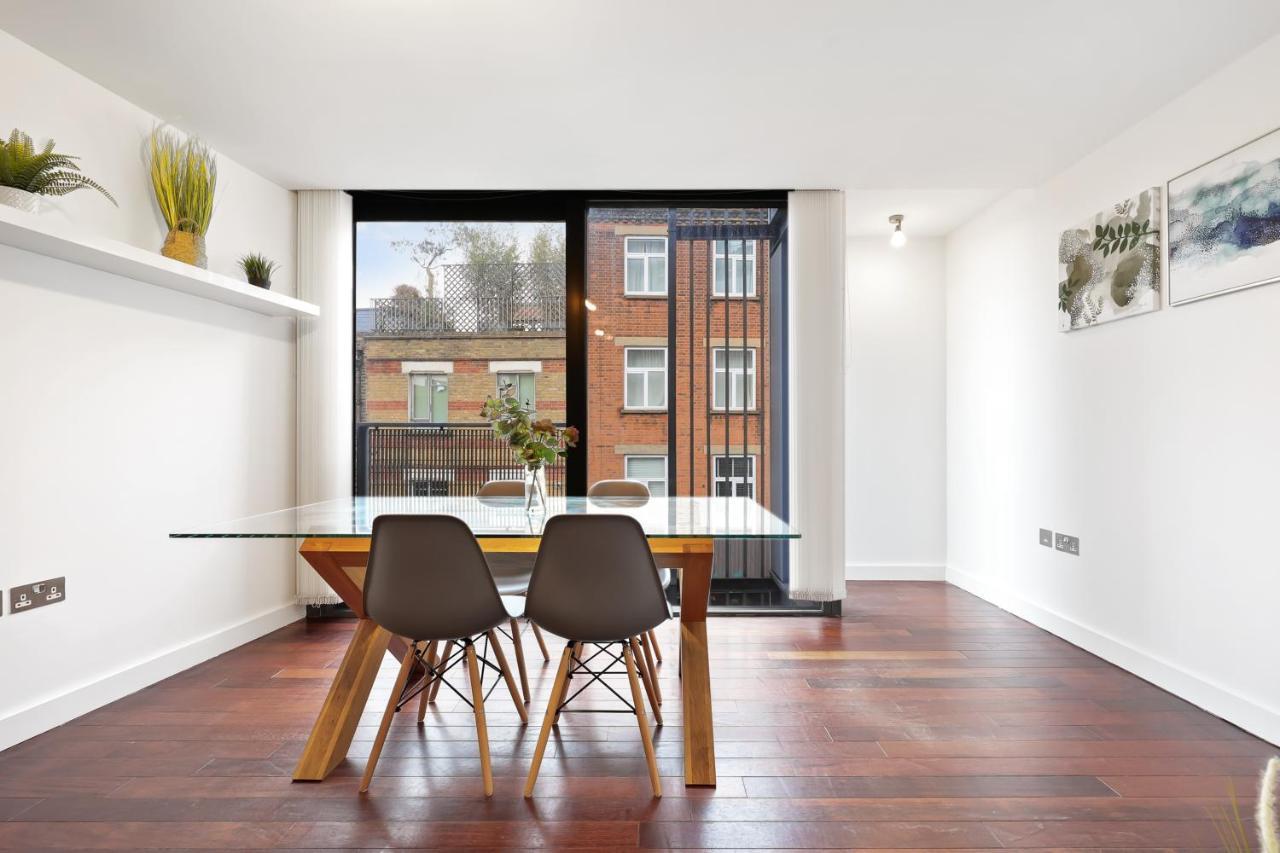 2 Bedroom Short Term & Flexible Renting Shoreditch With Free Wifi & Balcony * Londra