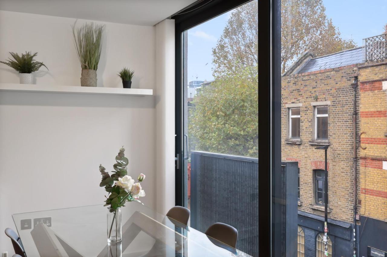 Appartamento 2 Bedroom Short Term & Flexible Renting Shoreditch With Free Wifi & Balcony